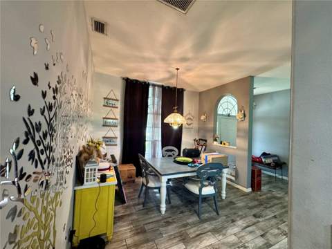 6019 E 60th Place, Palmetto FL - photo 8 of 11