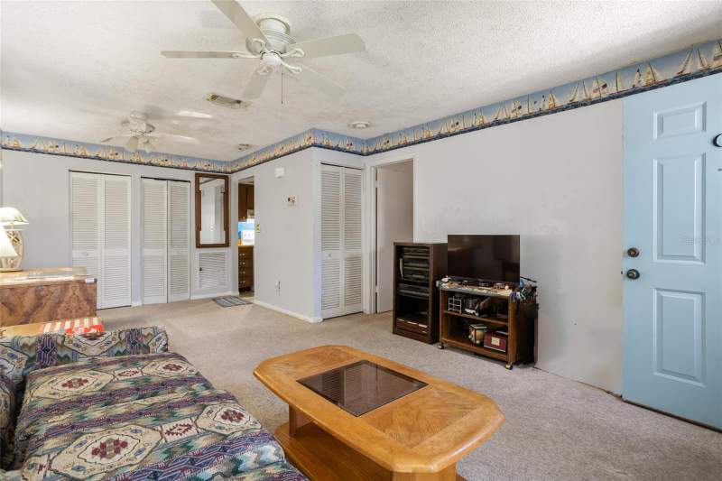 1 bedroom Condominium at 3216 39th Street #C, West Shore Village, St Petersburg — photo 4
