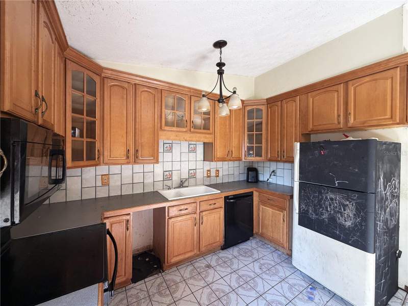 4 bedroom Single Family Residence at 14705 Penguin Place, Sugarwood Grove, Tampa — photo 3