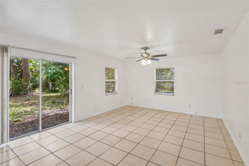 3 bedroom Single Family Residence at 3808 N Whittier Street, Grant Park, Tampa — photo 5