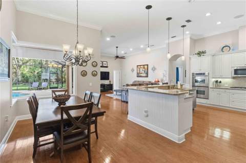 15108 Kestrelglen Way, Lithia FL - photo 6 of 55