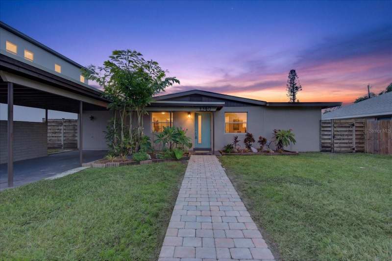 3 bedroom Single Family Residence at 2350 Loma Linda Street, Loma Linda Park, Sarasota — photo 4