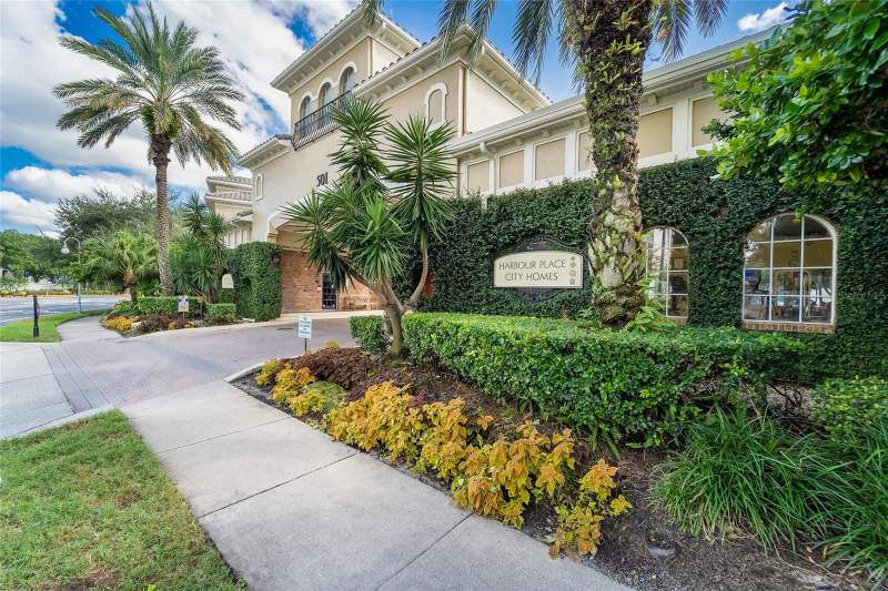 501 KNIGHTS RUN AVENUE #2324 home for sale in Harbour Place City Homes A Con