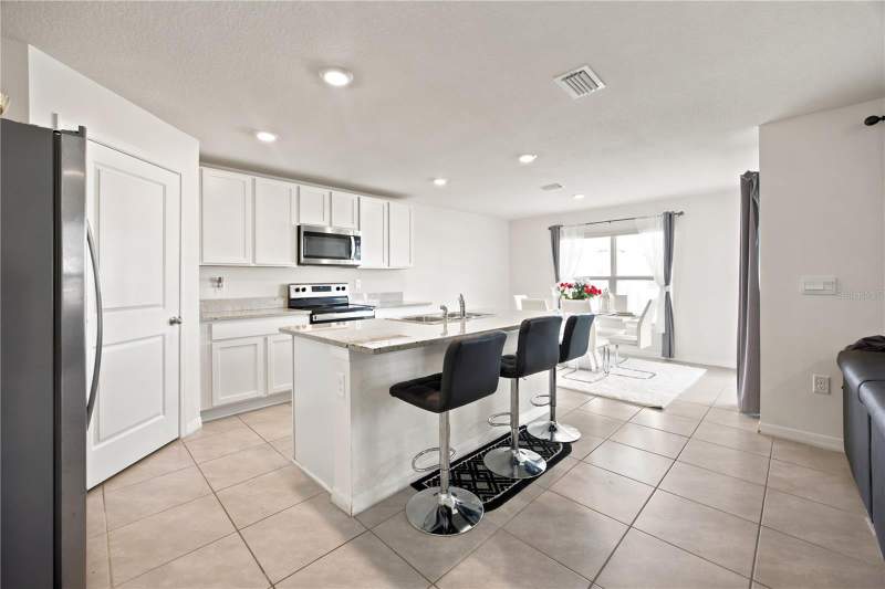 3 bedroom Single Family Residence at 8709 SW 46th Avenue, Ocala Crossings South, Ocala — photo 3