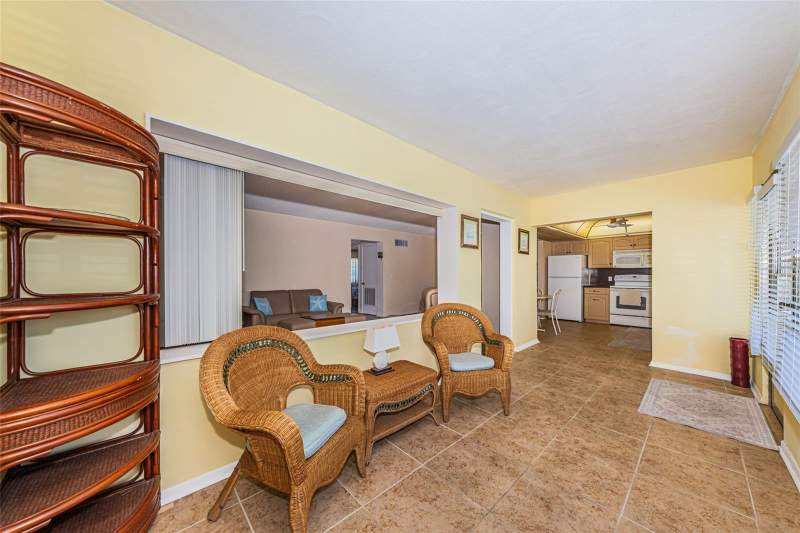 2 bedroom Condominium at 4700 Cove Circle #208, Jefferson House The Condo, St Petersburg — photo 2