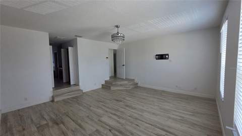 10422 Glen Willow Lane, Tampa FL - photo 19 of 46