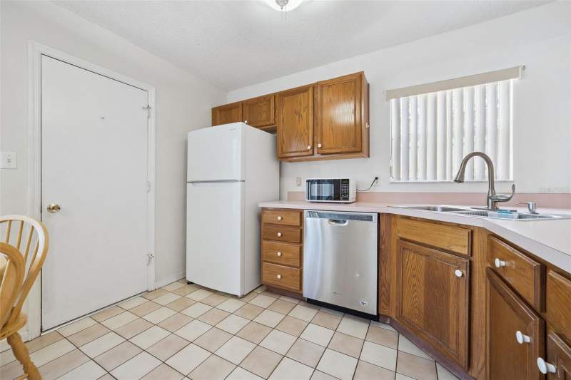 2 bedroom Single Family Residence at 25312 Green Heron Drive, Plantation @ Leesburg Heron Run, Leesburg — photo 4