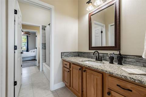 539 Treviso Drive, Apollo Beach FL - photo 21 of 30