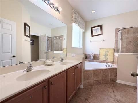 2549 Dharma Circle, Kissimmee FL - photo 11 of 38