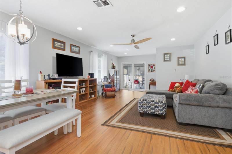2 bedroom Condominium at 46 Villa Villar Court #460, Villa Villar 01-03 Ph 02, Deland — photo 4