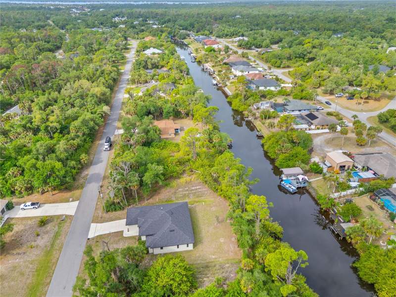 4 bedroom Single Family Residence at 241 Hoffer Street, Port Charlotte Sec 024, Port Charlotte — photo 3