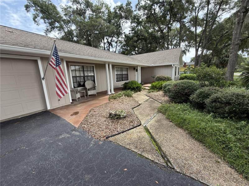 4 bedroom Single Family Residence at 3925 SE 17th Street, Crestwood, Ocala — photo 5