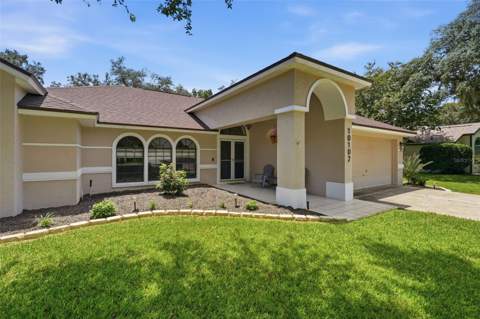 10102 Silver Bluff Drive, Leesburg FL - photo 6 of 6