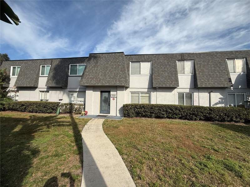 Metro/Michigan Park Condo