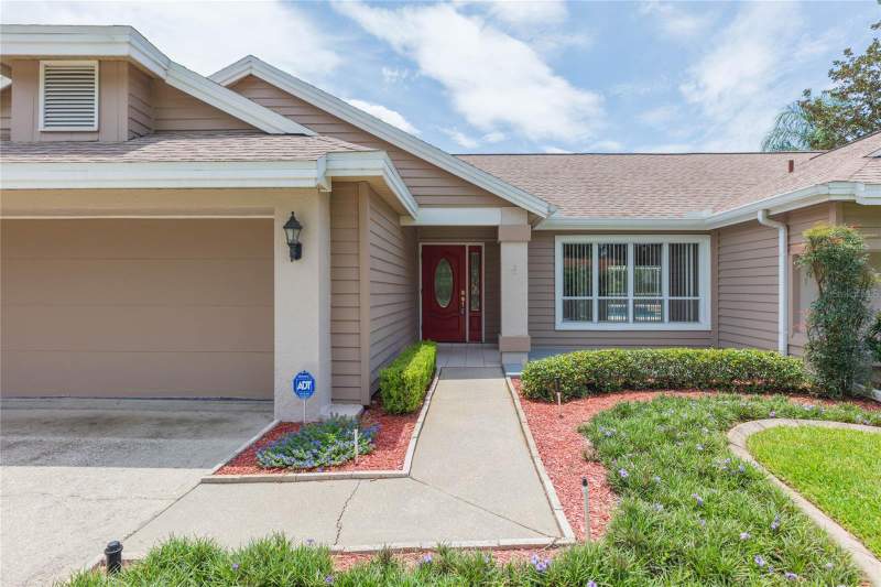 3 bedroom Single Family Residence at 1405 Oxfordshire Court, Stratford, Brandon — photo 4