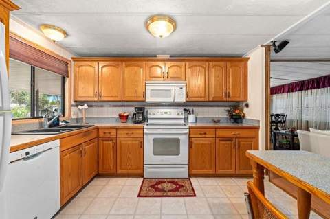 9001 Sheldon West Drive, Tampa FL - photo 7 of 28
