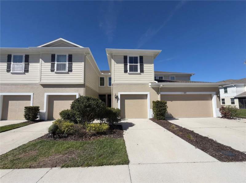 Lucaya Lake Club Townhomes Pha