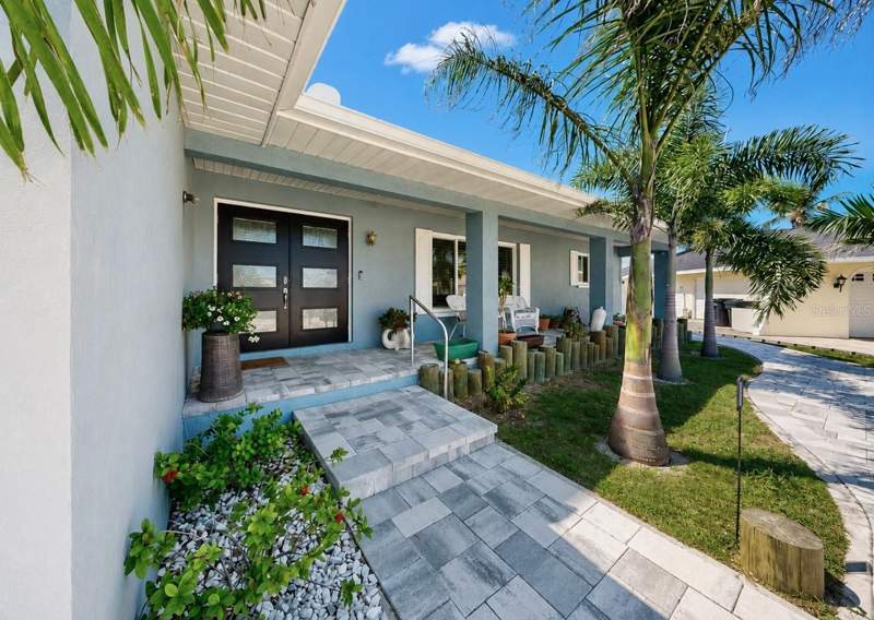 4 bedroom Single Family Residence at 6301 Cottonwood Lane, Apollo Beach Unit 13 Pt 1 Re, Apollo Beach — photo 5