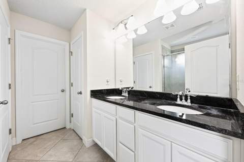 4366 Silver Creek Street, Kissimmee FL - photo 12 of 29