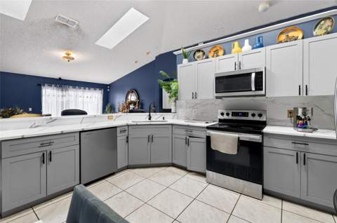 107 Bianca Court, Kissimmee FL - photo 8 of 36