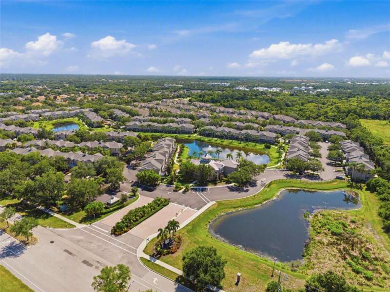 3 bedroom Townhouse at 7560 Plantation Circle, Carolina Landings At University Place A, Bradenton — photo 2