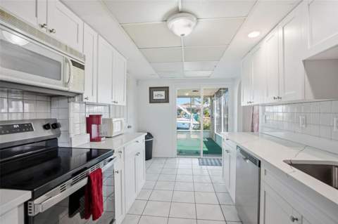 13630 Garris Drive, Hudson FL - photo 17 of 48