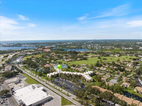 612 Bird Bay Drive #118, Venice FL - photo 22 of 31