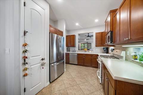 6059 Wingspan Way, Bradenton FL - photo 12 of 36