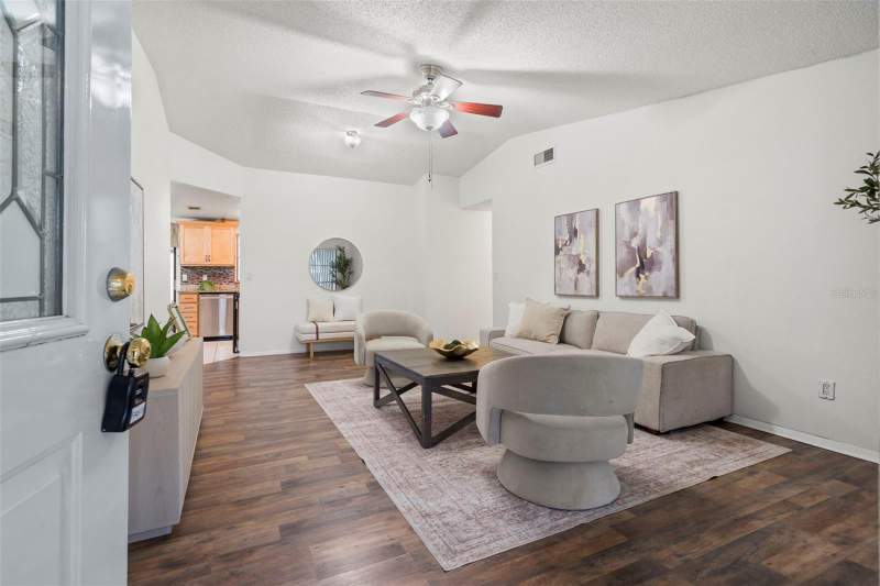 3 bedroom Single Family Residence at 9403 Afton Court, Timberlane Sub Unit 7A, Tampa — photo 4