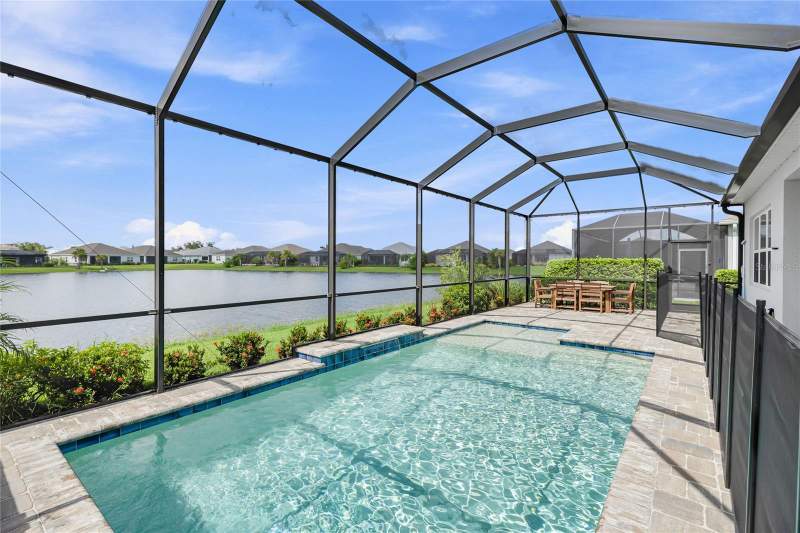 4 bedroom Single Family Residence at 14523 Paddlers Crossing, Canoe Creek, Parrish — photo 2