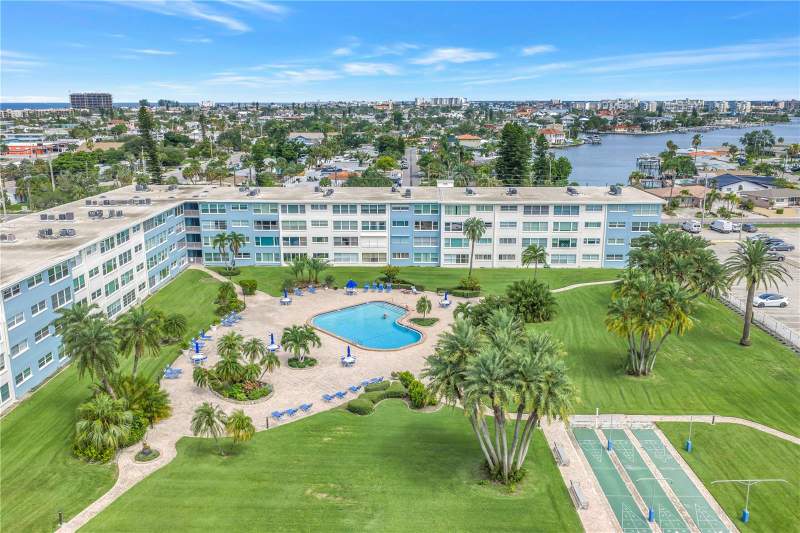2 bedroom Condominium at 300 64th Avenue #117, Sylvette Condo, St Pete Beach — photo 3