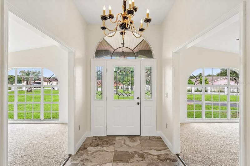 6 bedroom Single Family Residence at 7026 Pinehaven Drive, Lakeland, Lakeland — photo 3
