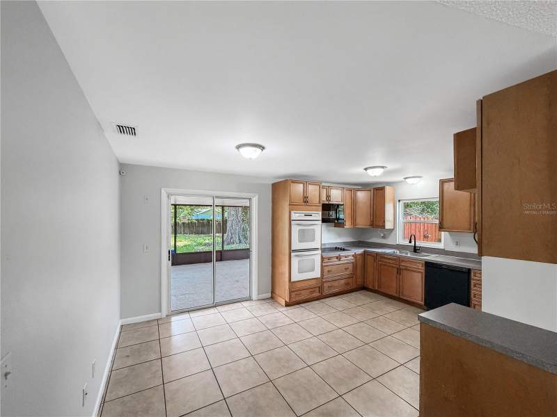 4 bedroom Single Family Residence at 602 18TH STREET, ANGEBILT ADD, ORLANDO — photo 4