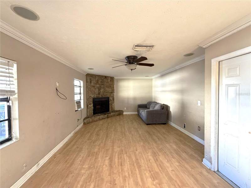 4 bedroom Single Family Residence at 14705 Penguin Place, Sugarwood Grove, Tampa — photo 5