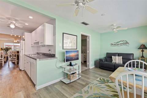 2960 59th Street #210, Gulfport FL - photo 17 of 28