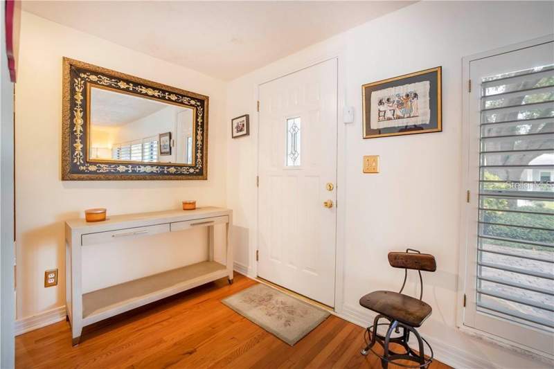 3 bedroom Single Family Residence at 2200 2nd Street, Futch-Wood-Knowlton Sub, St Petersburg — photo 4