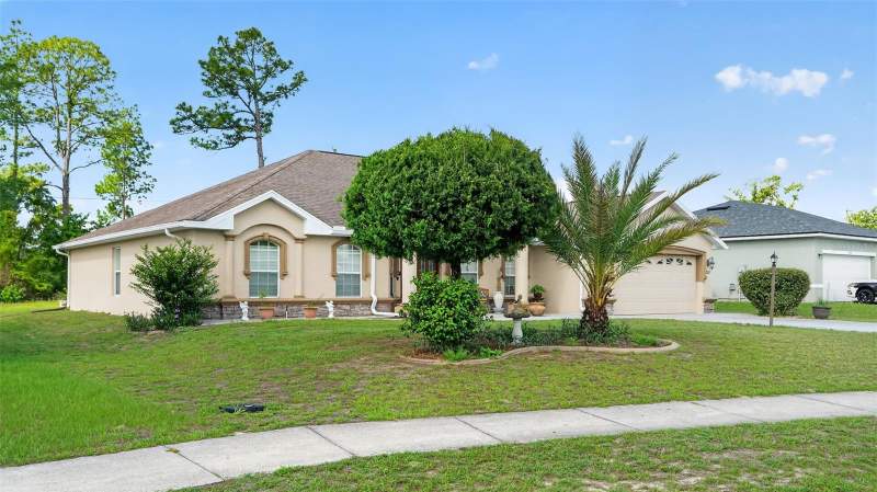 4 bedroom Single Family Residence at 208 Marion Oaks Trail, Marion Oaks, Ocala — photo 4