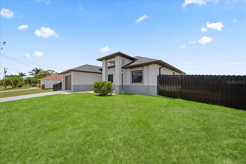 3 bedroom Single Family Residence at 1925 NW 15th Terrace, Cape Coral, Cape Coral — photo 5
