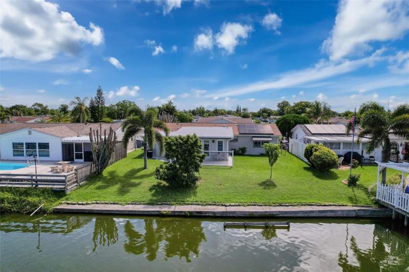3 bedroom Single Family Residence at 2349 Hama Drive, Tahitian Homes, Holiday — photo 2