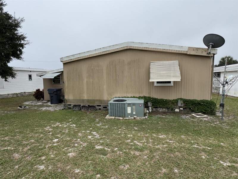 2 bedroom Manufactured Home at 9072 Lake Point Boulevard, Walk In The Water Village Unit 01, Lake Wales — photo 4