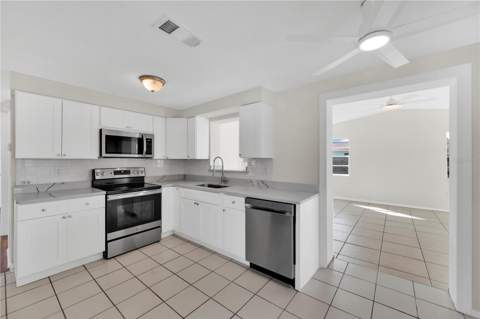 6318 Baldwyn Avenue, New Port Richey FL - photo 10 of 33