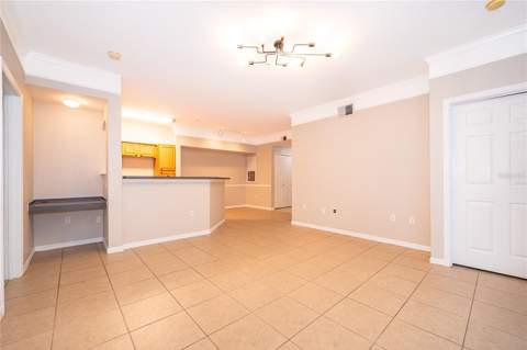 6663 Queens Borough Avenue #208, Orlando FL - photo 10 of 25