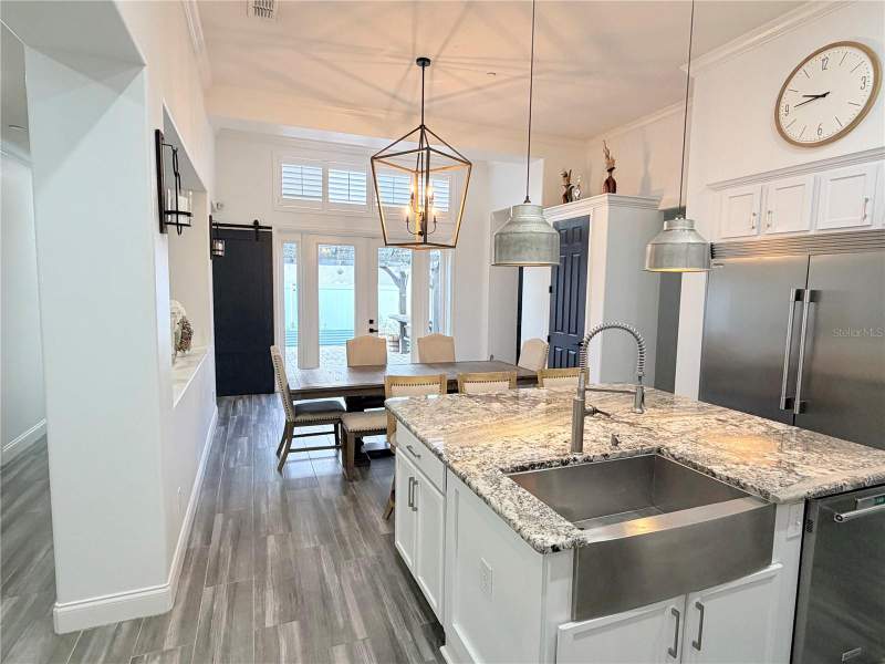 4 bedroom Single Family Residence at 9965 Caroline Park Drive, East Park-Neighborhoods 6 & 7, Orlando — photo 4