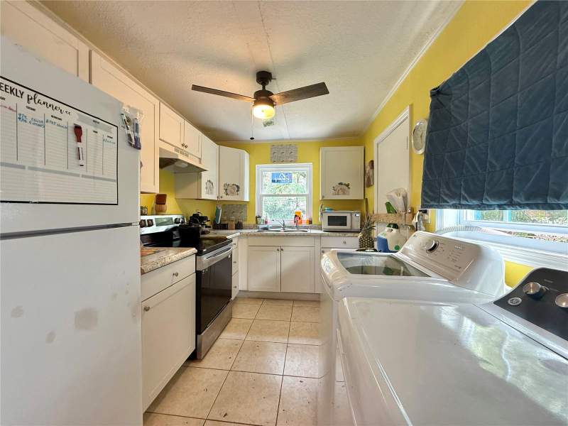2 bedroom Single Family Residence at 6415 NE 23rd Avenue, Pleasant Manor, Ocala — photo 5
