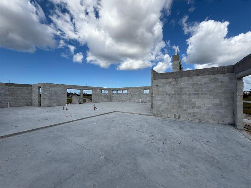 3 bedroom Single Family Residence at 324 NW 31st Place, Cape Coral, Cape Coral — photo 5