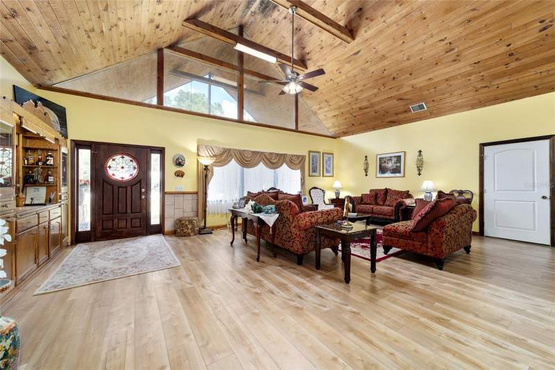 4 bedroom Single Family Residence at 5300 NE 2nd Lane, Oronoque, Ocala — photo 4