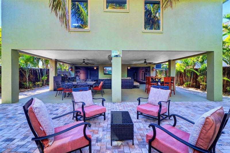 3 bedroom Single Family Residence at 15517 Gulf Boulevard, Lone Palm Beach 1st Add, Redington Beach — photo 5