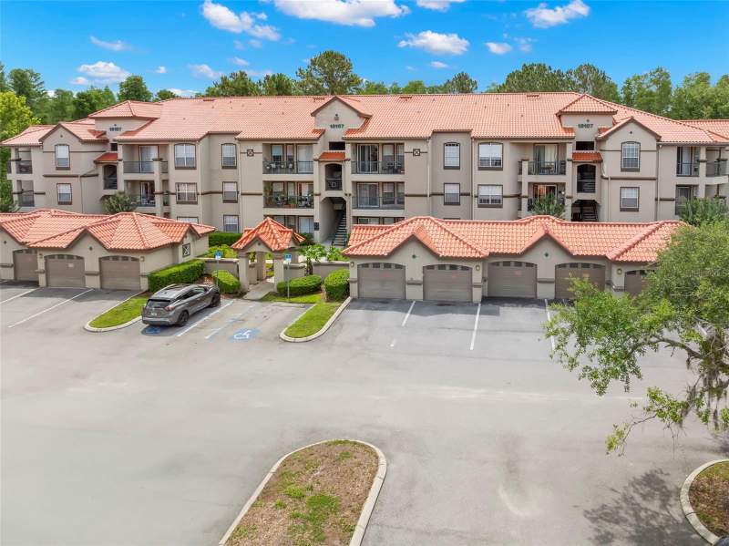 Lakeview At Calusa Trace