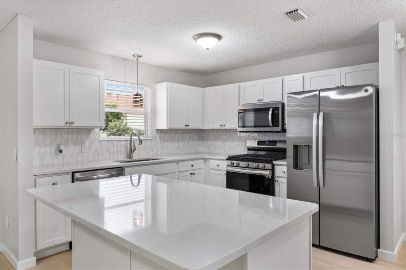 3 bedroom Single Family Residence at 9595 SE 171st Argyll Street, The Villages, The Villages — photo 3
