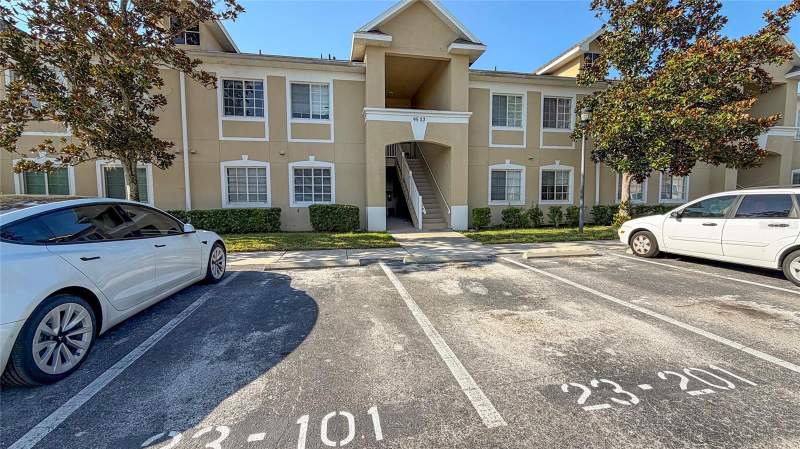 3 bedroom Condominium at 9523 Grovedale Circle #101, Villages Of Bloomingdale Condo, Riverview — photo 3